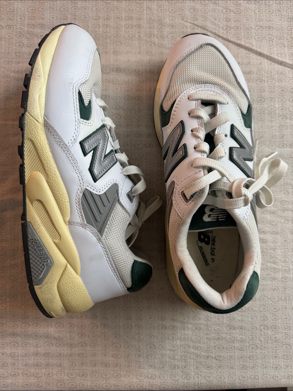 New Balance 580 sneakers